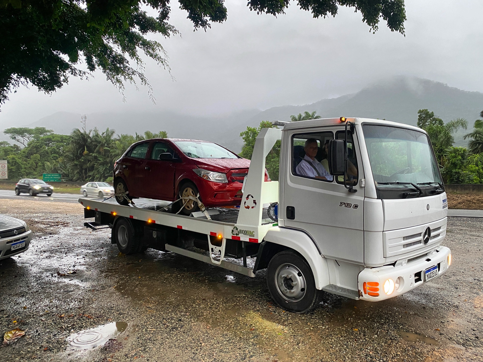 Resgate na BR-101.. Tito Guinchos..